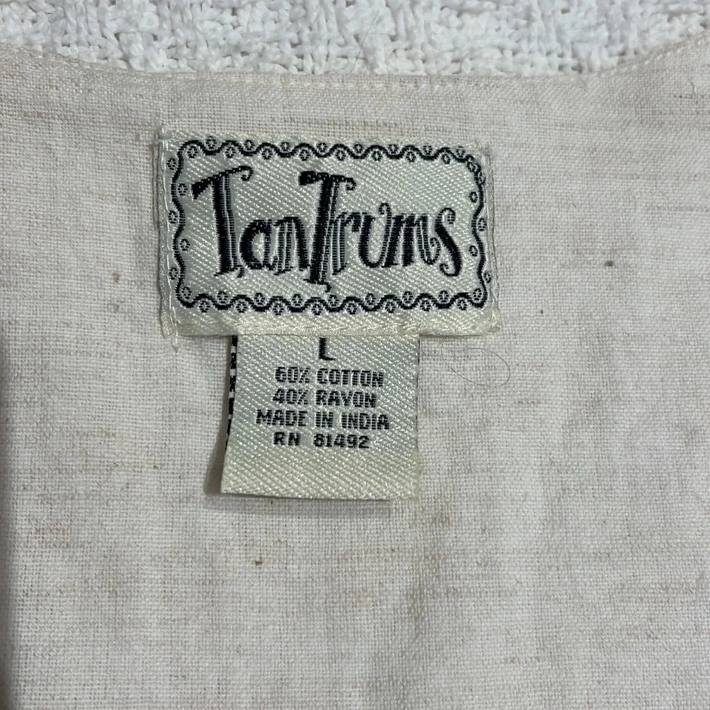 Vest - Picture 5 of 10